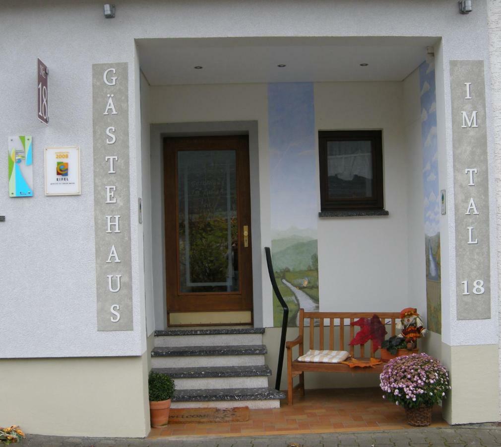 Gastehaus Im Tal 18 Hotel Hellenthal Exterior photo